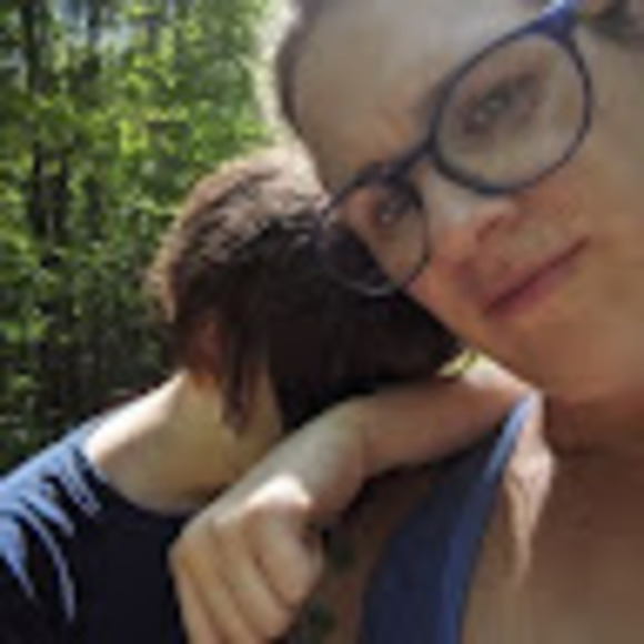 Meet your Posher, Miranda - Picture 1 of 1